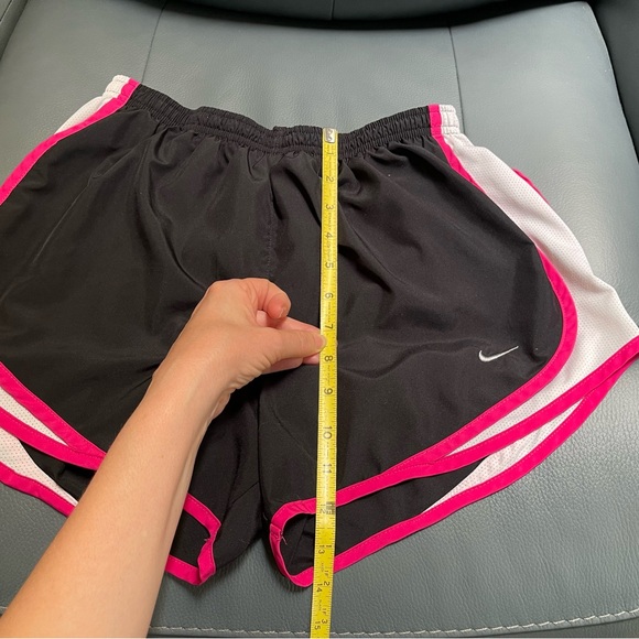2 Pairs Nike Women's Dri-Fit Athletic/Running Shorts with Liner, Size M - Picture 15 of 16